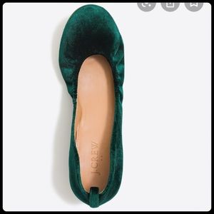 🆕 J. Crew Green Velvet Flats Sz 8